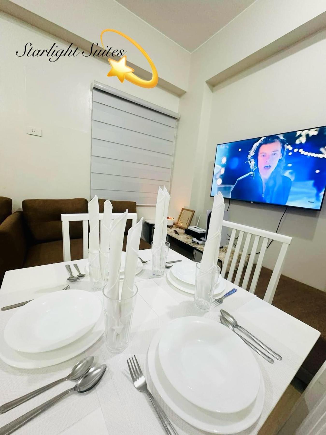 Starlight Suites Trece Martires Exteriör bild