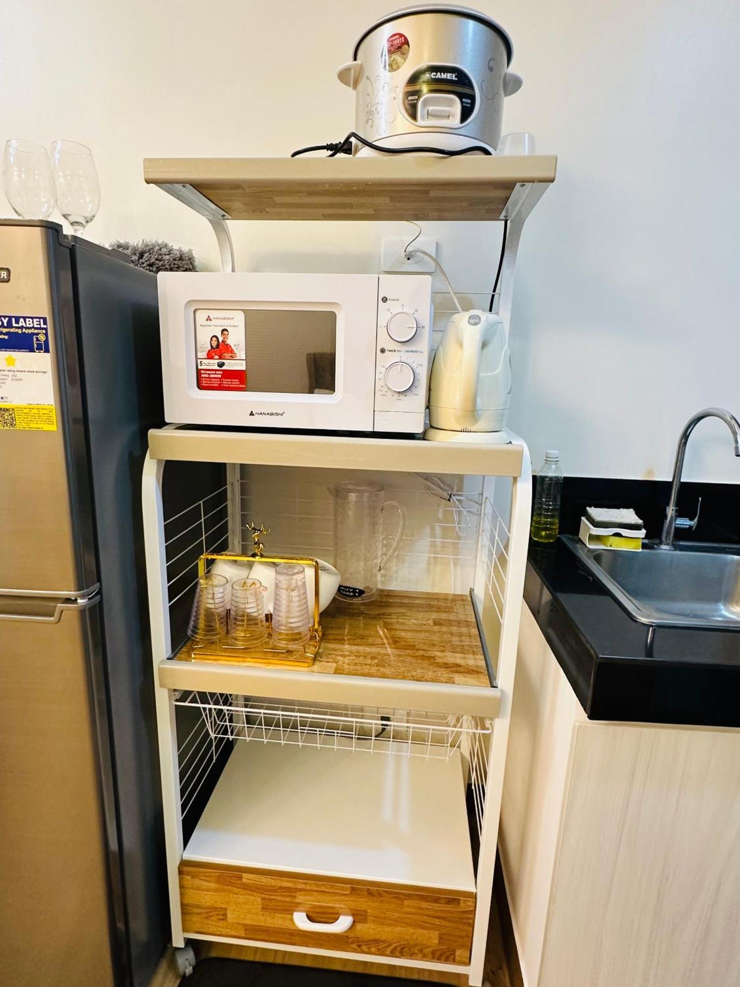 Starlight Suites Trece Martires Exteriör bild