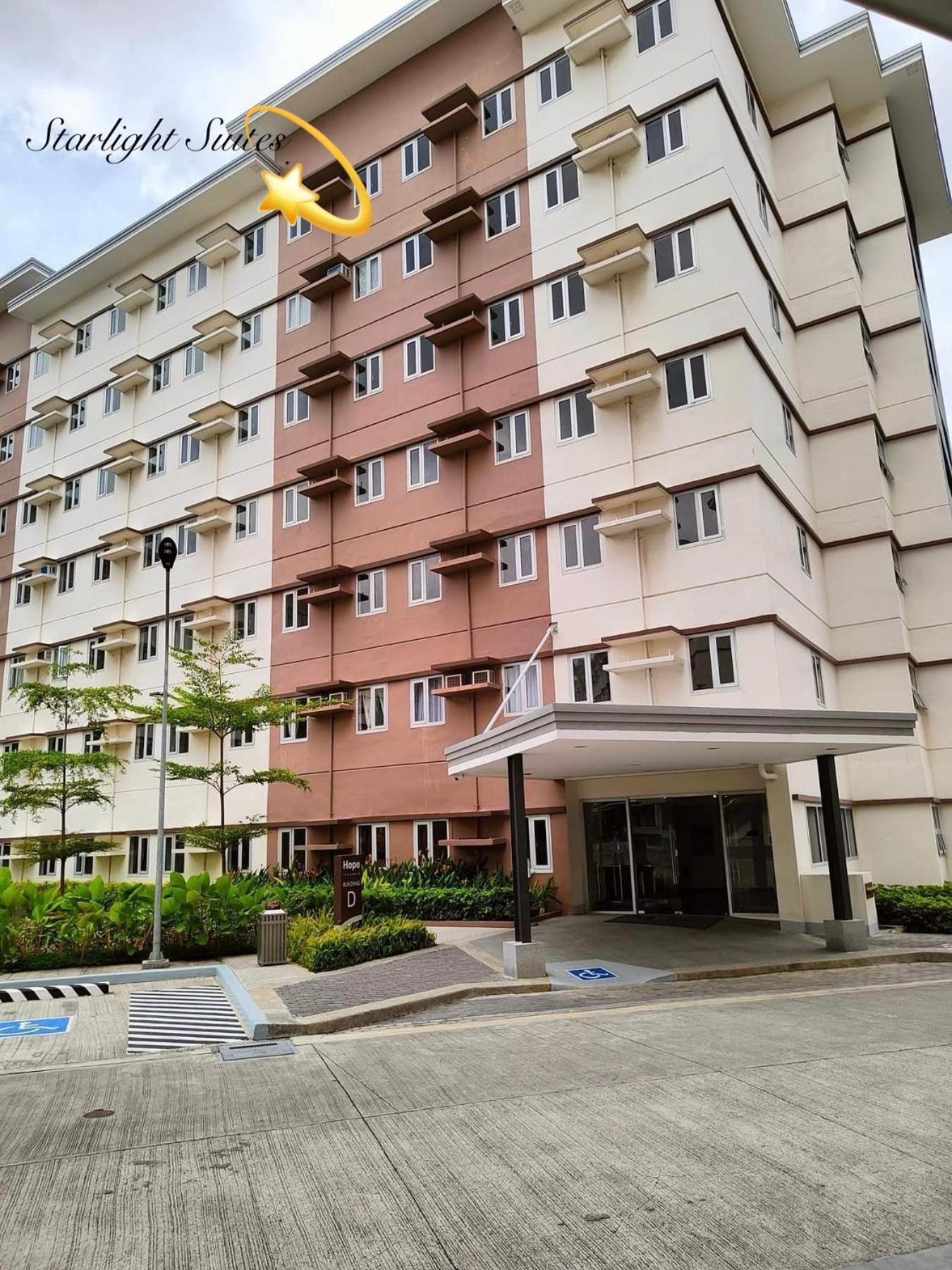 Starlight Suites Trece Martires Exteriör bild