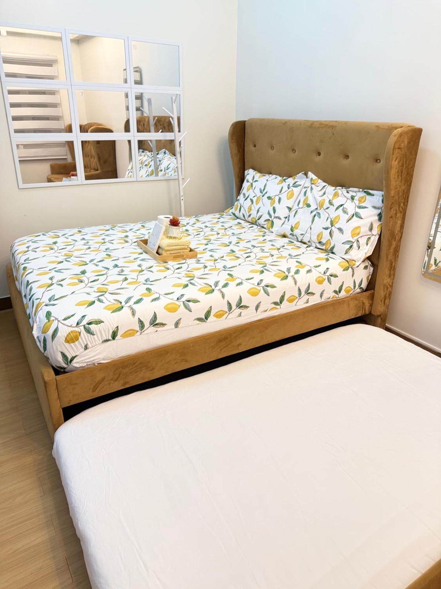 Starlight Suites Trece Martires Exteriör bild